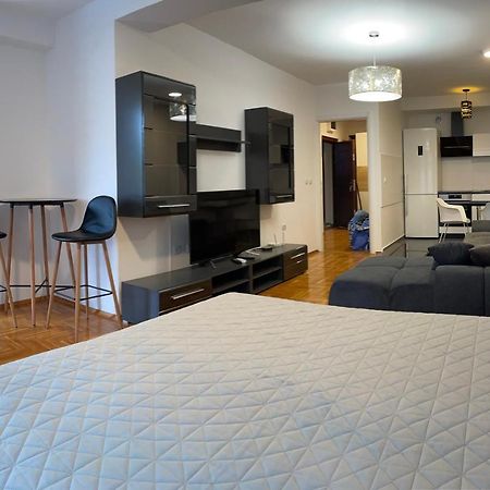 Apartman City Center 3-Setaliste برييدور المظهر الخارجي الصورة