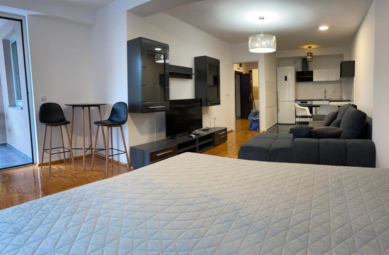 Apartman City Center 3-Setaliste برييدور المظهر الخارجي الصورة