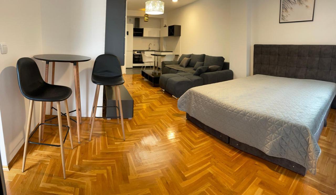 Apartman City Center 3-Setaliste برييدور المظهر الخارجي الصورة