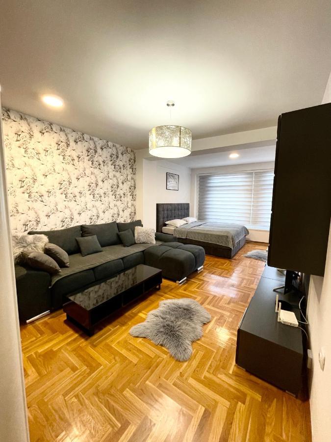Apartman City Center 3-Setaliste برييدور المظهر الخارجي الصورة